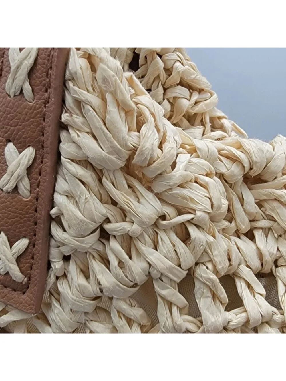 Boho Woven Straw Tote Bag With Faux Leather Straps And Zippered - Picture 3 of 13